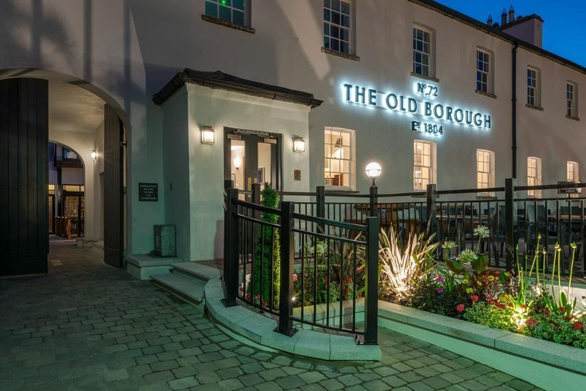 The Old Borough Hotel - Wetherspoon Swords Buitenkant foto